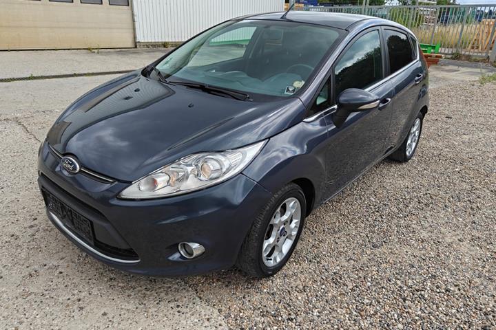Gul Ford Fiesta fra 2011