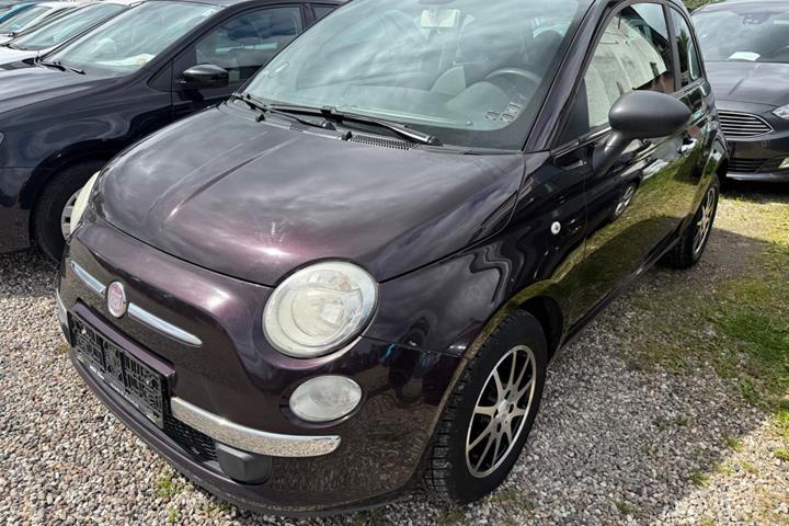 Blå Fiat 500 fra 2008