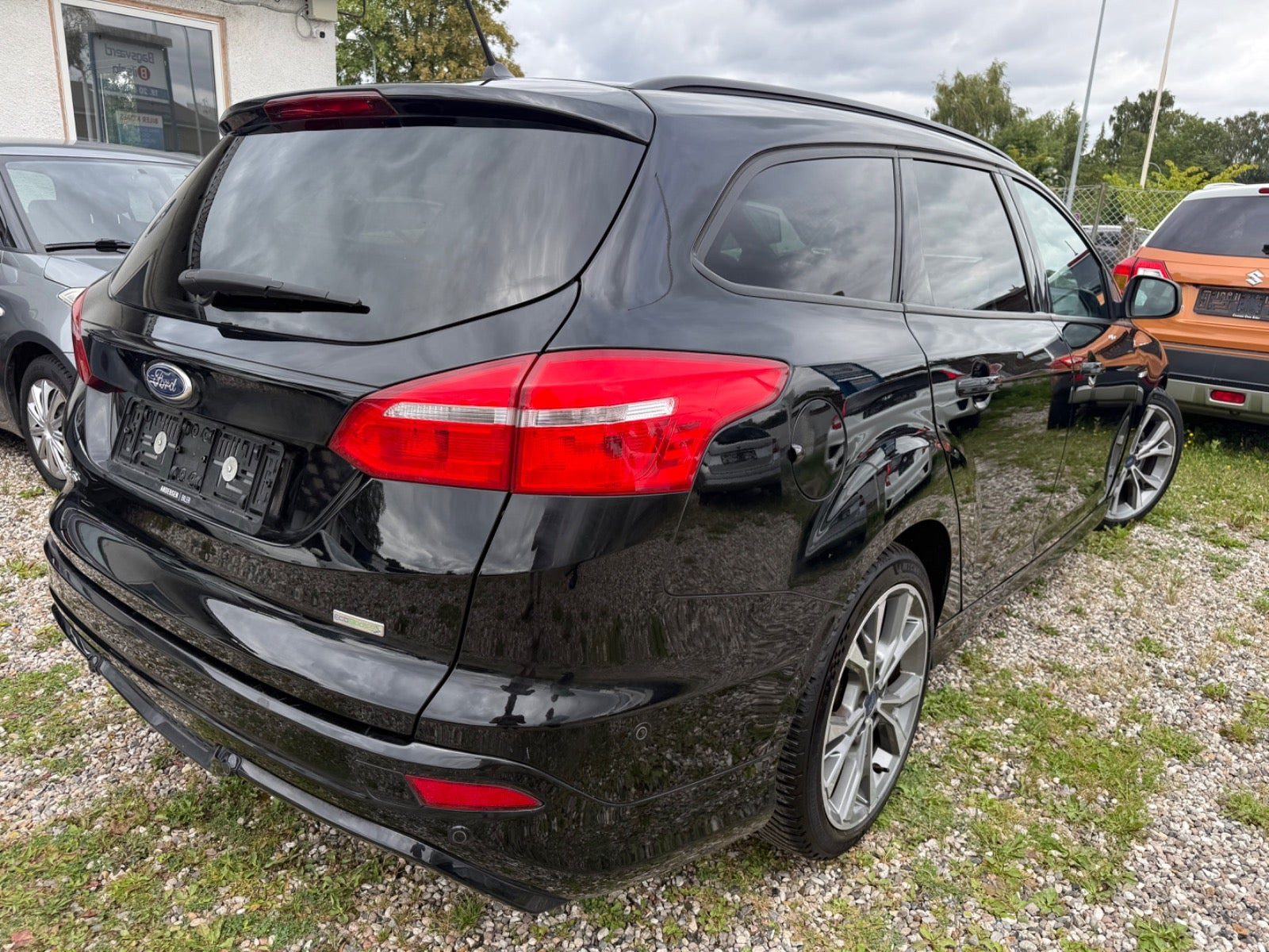 Sort Ford Focus fra 2017