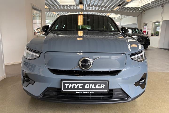 Grå Volvo C40 fra 2023