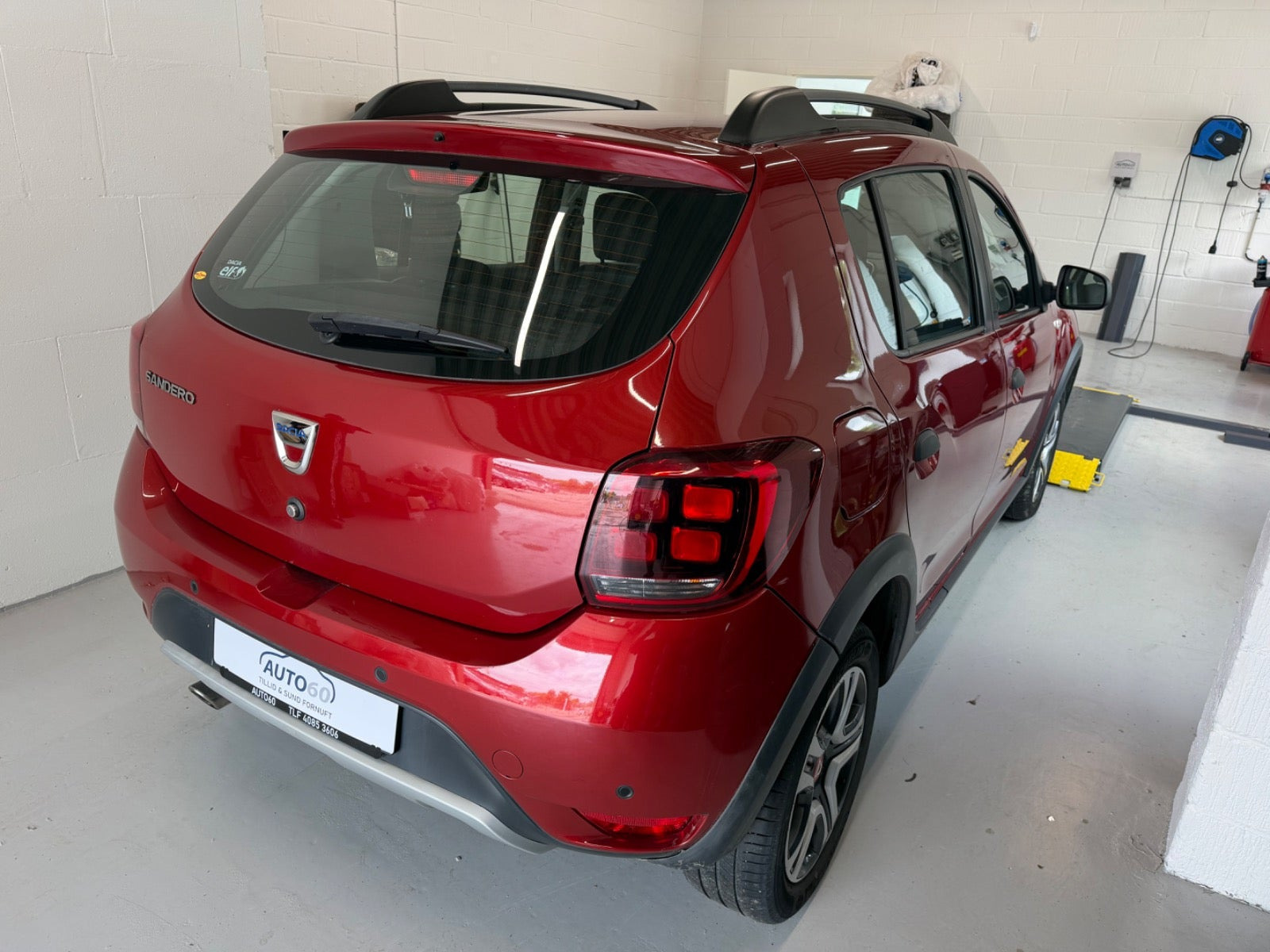 Rød Dacia Sandero Stepway fra 2018