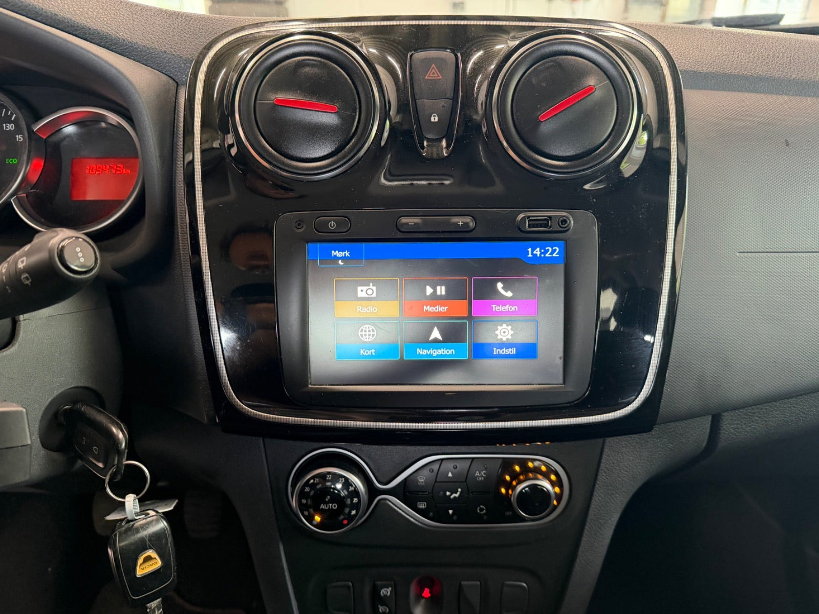 Rød Dacia Sandero Stepway fra 2018