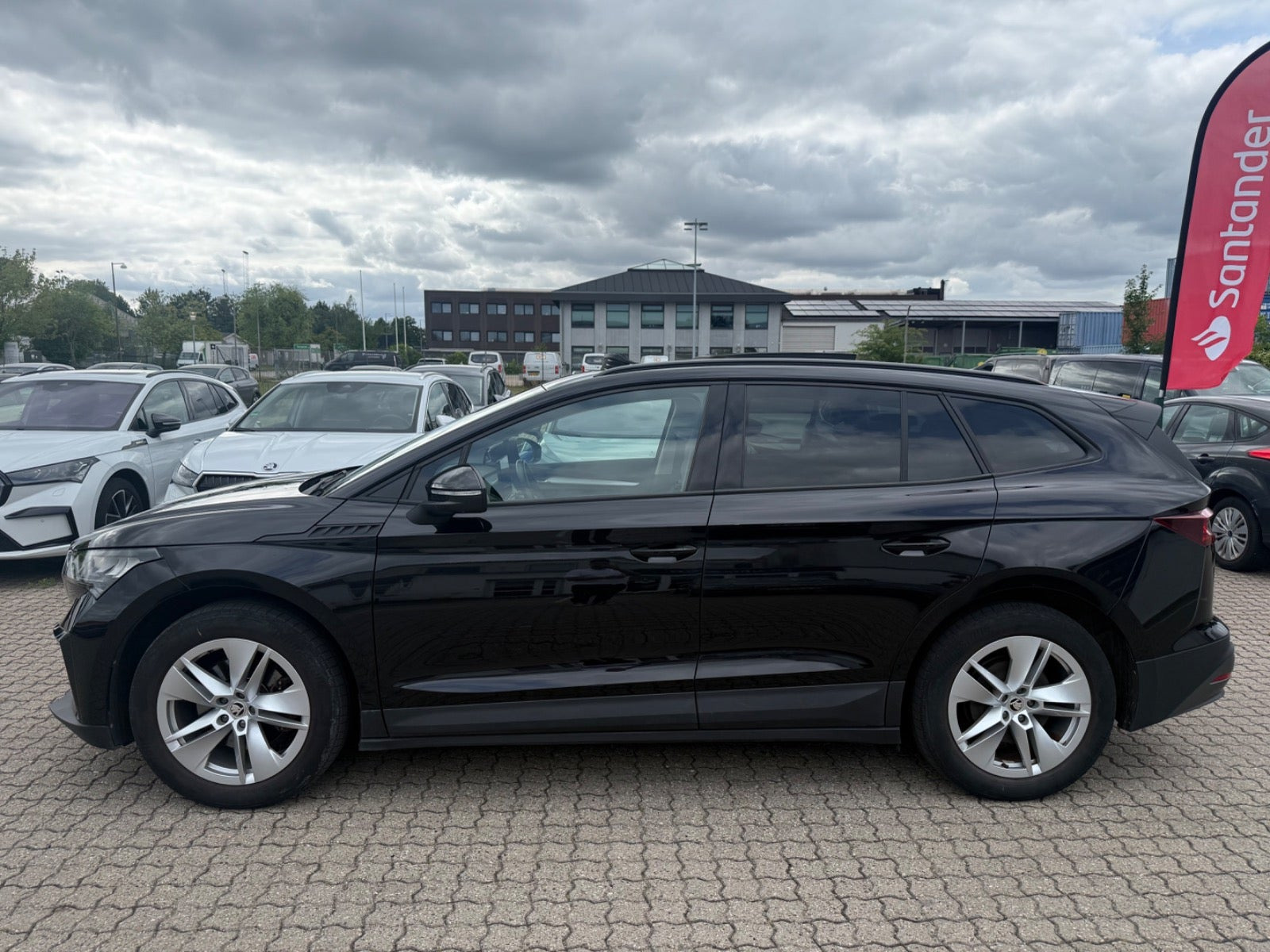 Sort Skoda Enyaq fra 2022