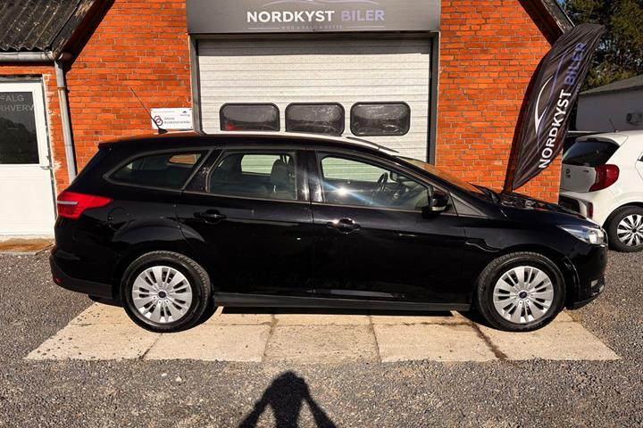 Sort Ford Focus fra 2015