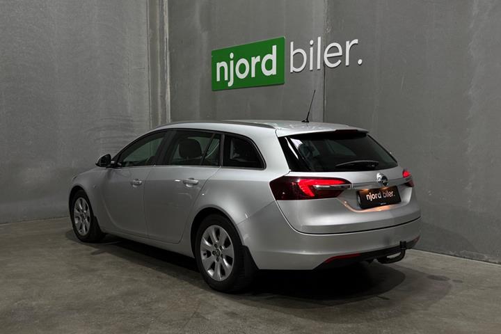 undefined Opel Insignia fra 2014