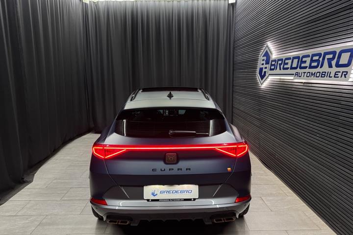 Blå Cupra Formentor fra 2023