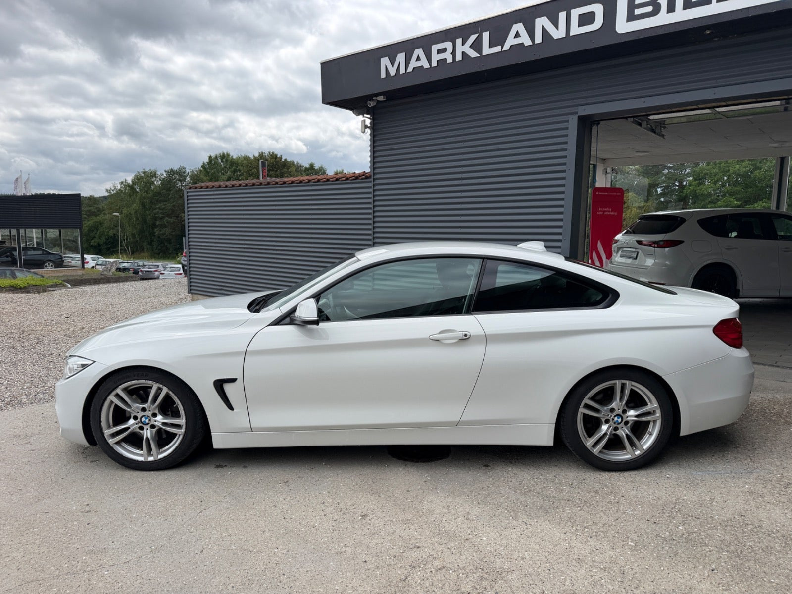 Hvid BMW 428i fra 2015