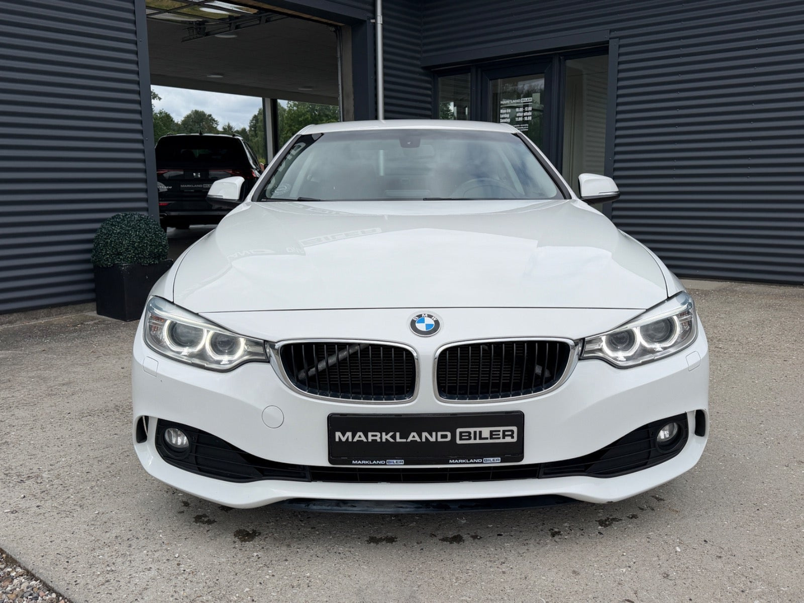 Hvid BMW 428i fra 2015