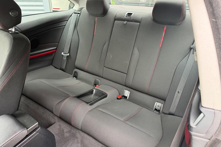 Hvid BMW 428i fra 2015