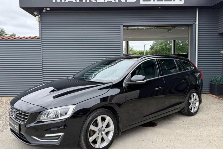 Sort Volvo V60 fra 2016