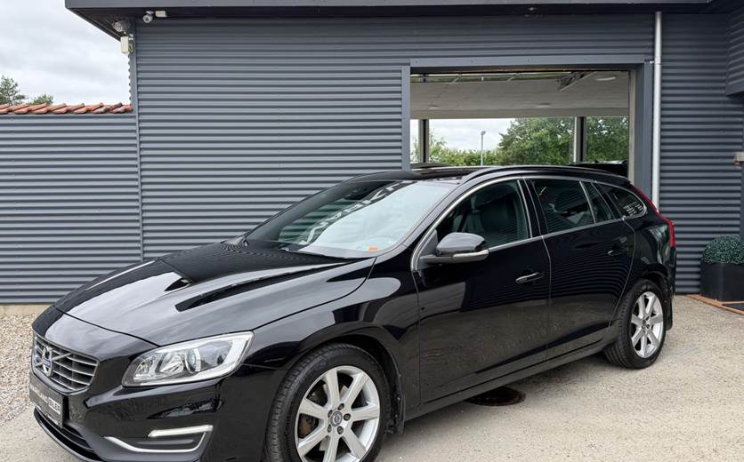 Volvo V60 2,0 T3 152 Momentum