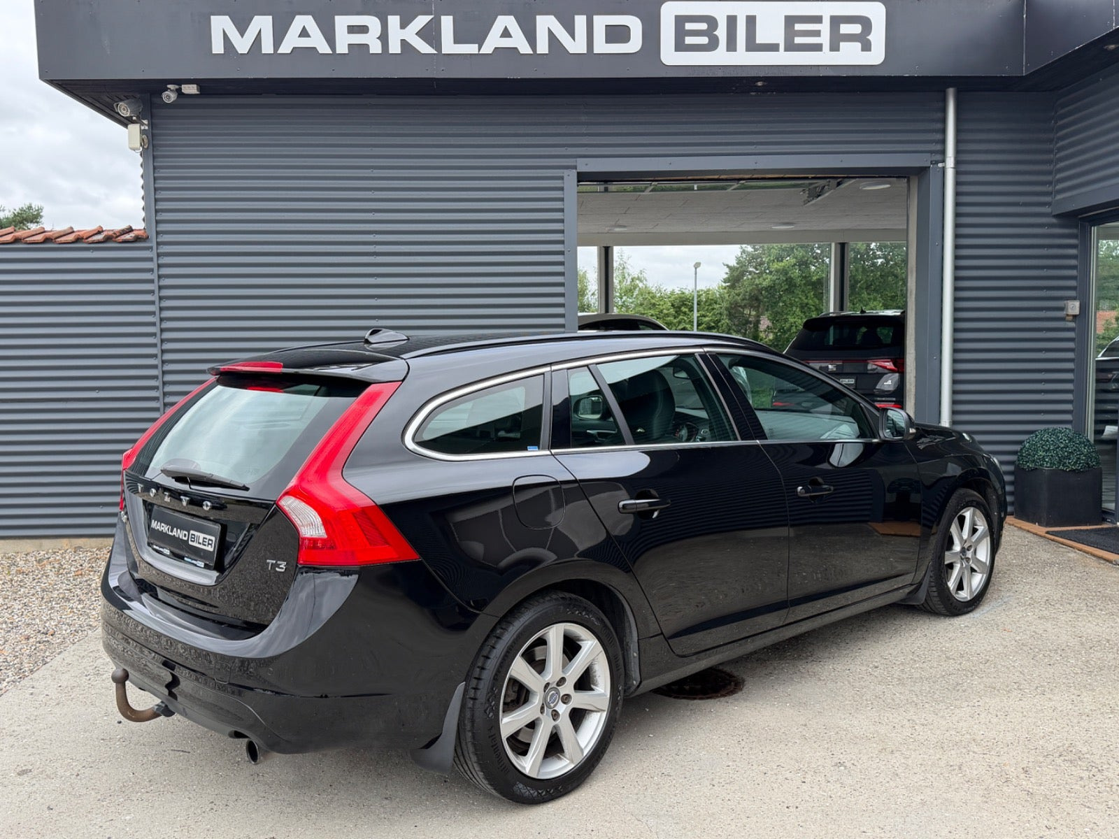 Sort Volvo V60 fra 2016