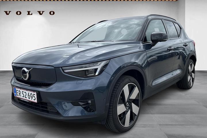 Blå Volvo EX40 fra 2026