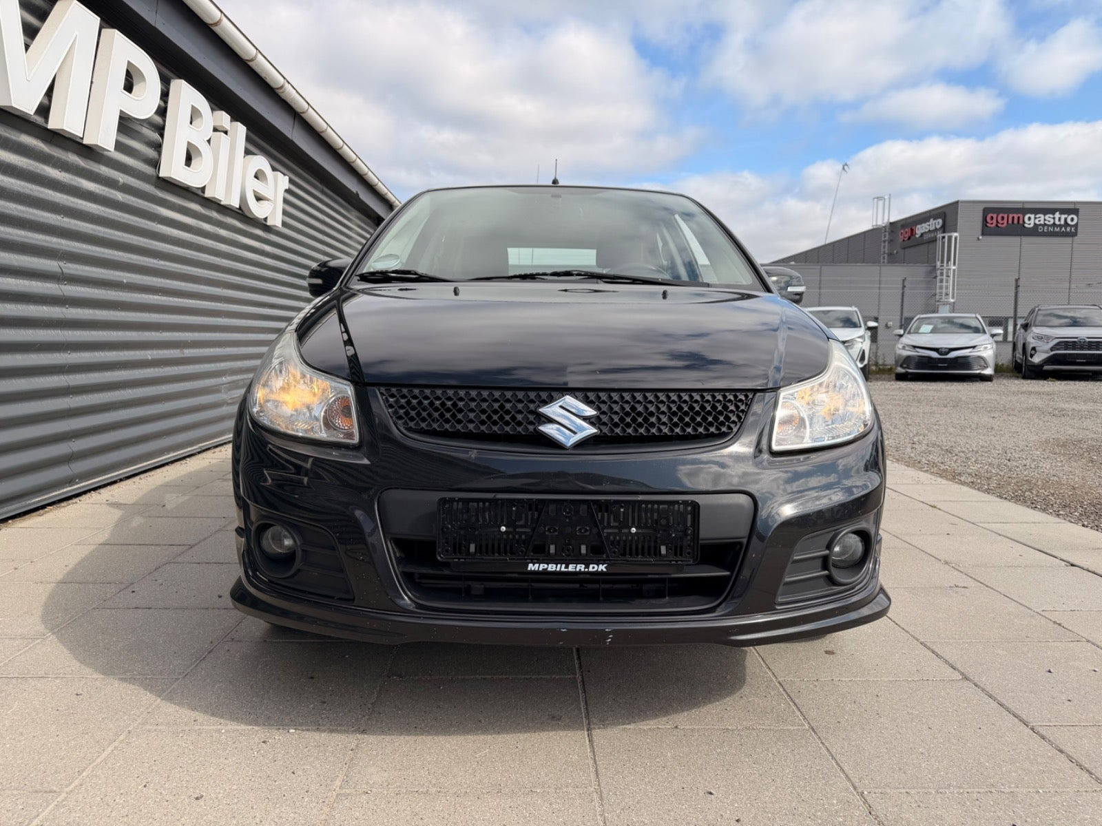 Sort Suzuki SX4 fra 2014