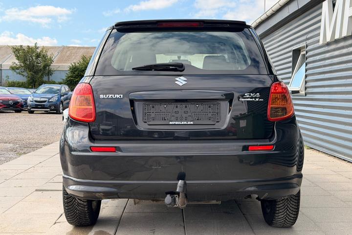 Sort Suzuki SX4 fra 2014