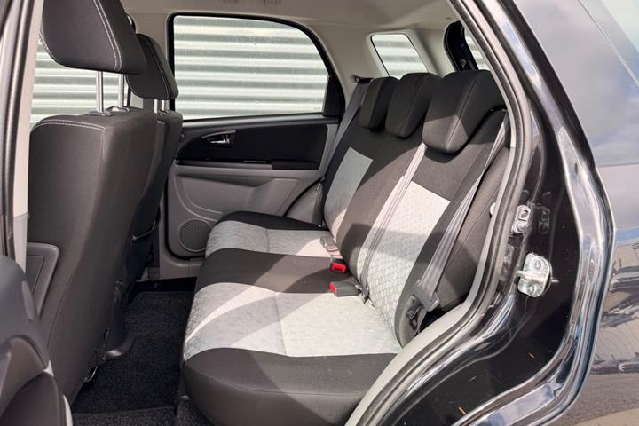 Sort Suzuki SX4 fra 2014