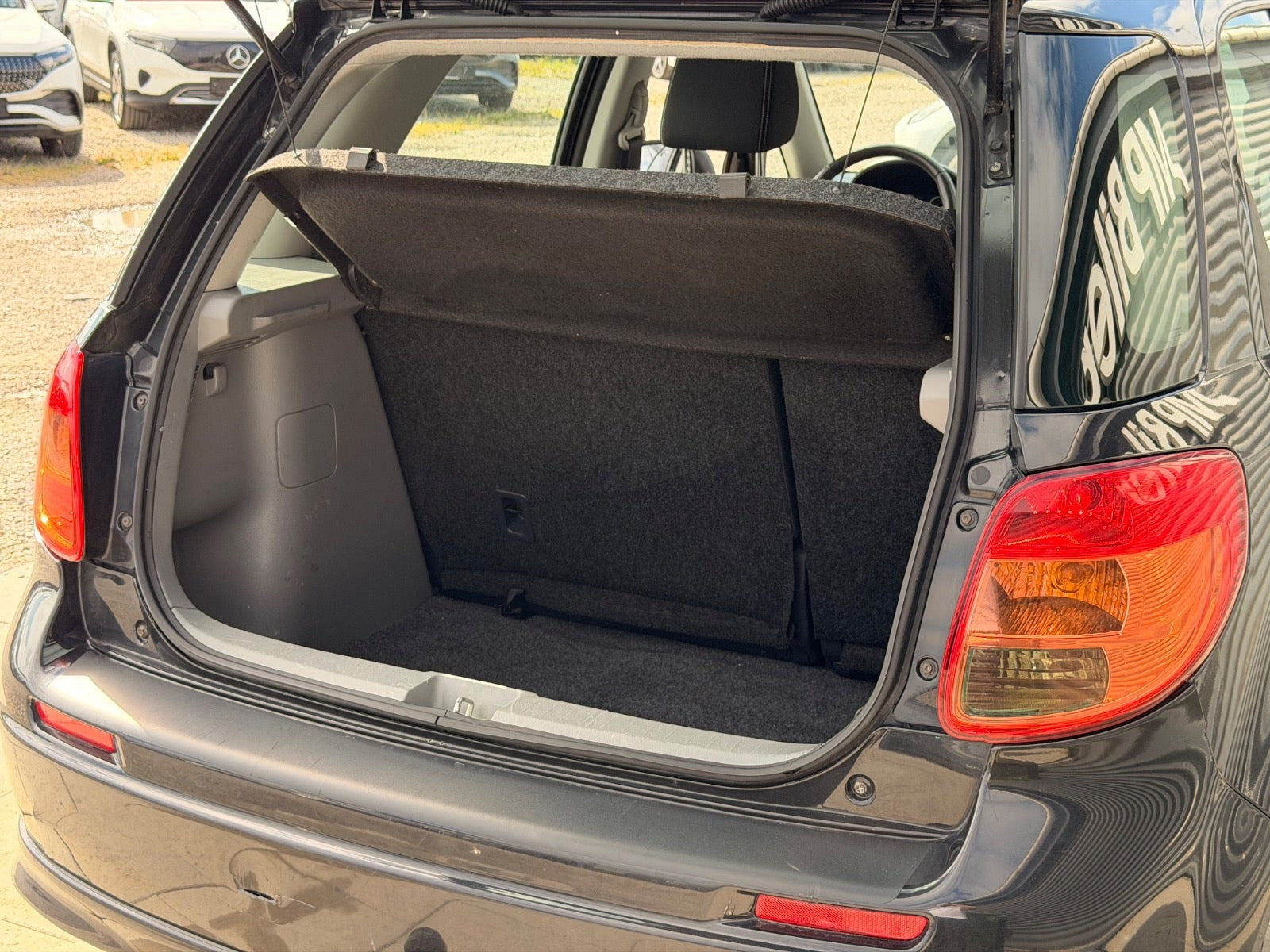 Sort Suzuki SX4 fra 2014