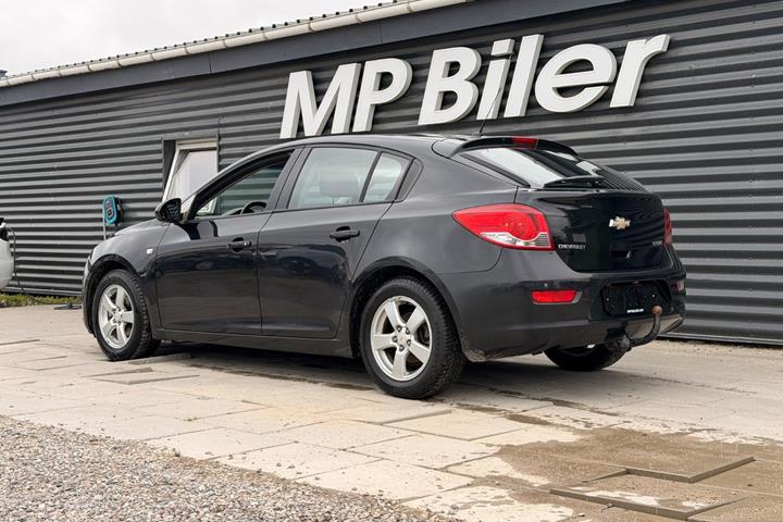 Sort Chevrolet Cruze fra 2012