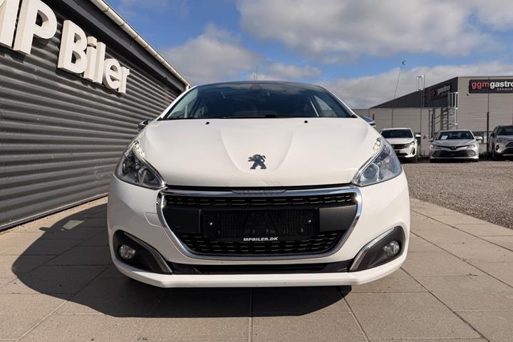 Hvid Peugeot 208 fra 2018