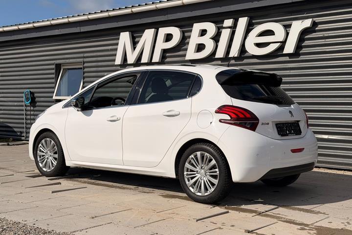 Hvid Peugeot 208 fra 2018