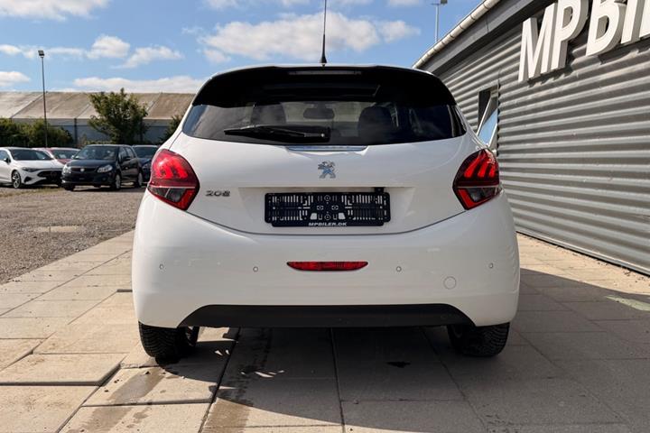 Hvid Peugeot 208 fra 2018