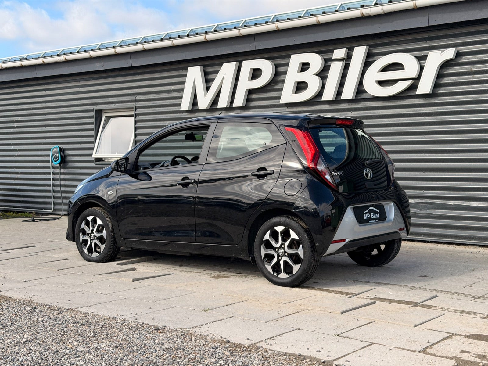 Sort Toyota Aygo fra 2019