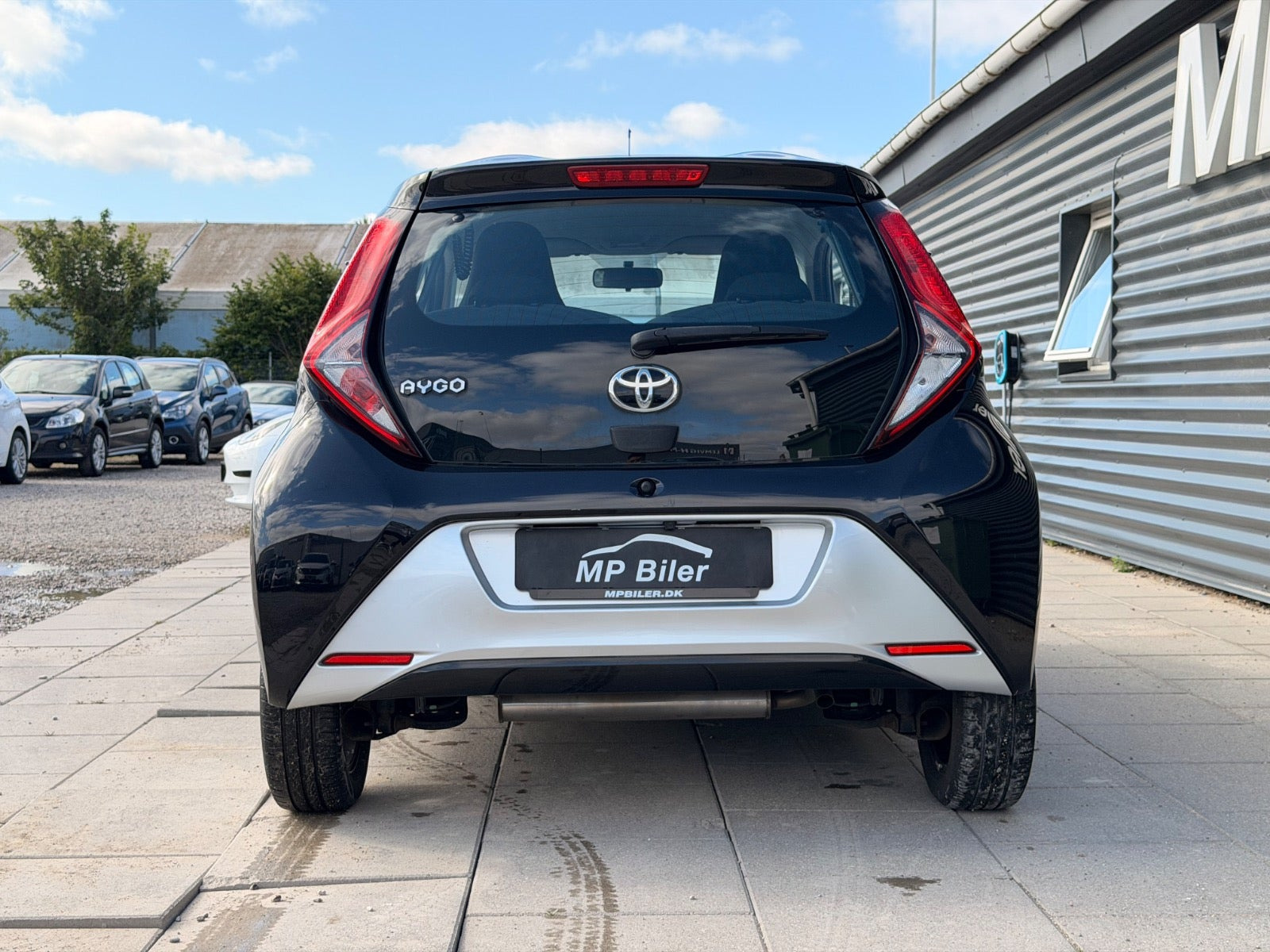Sort Toyota Aygo fra 2019