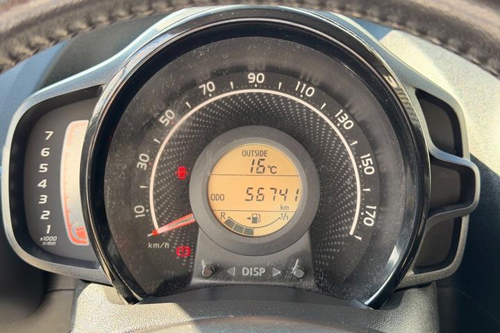 Sort Toyota Aygo fra 2019