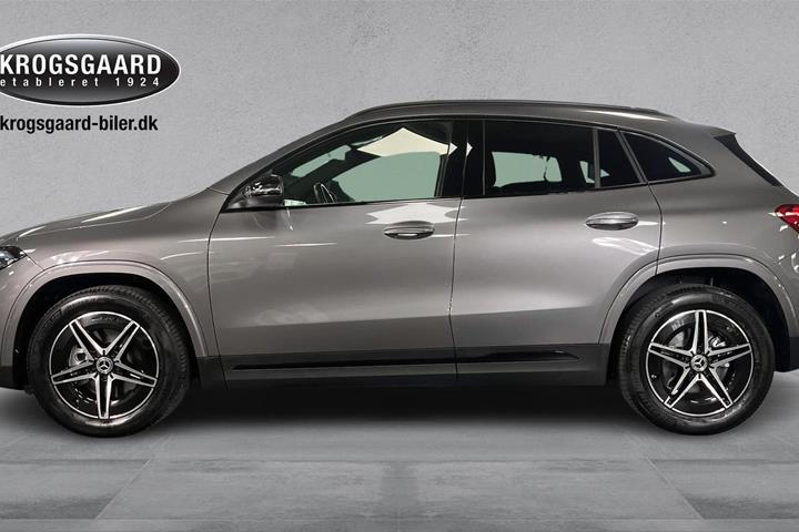 Grå Mercedes EQA250+ fra 2025