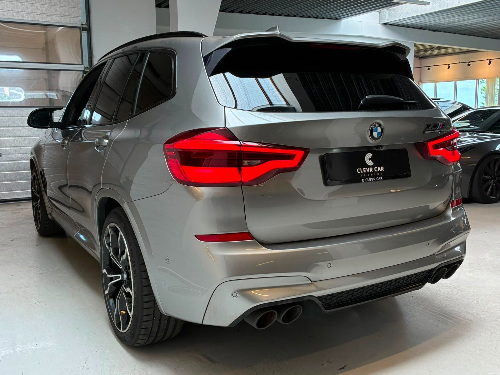 Grå BMW X3 fra 2020
