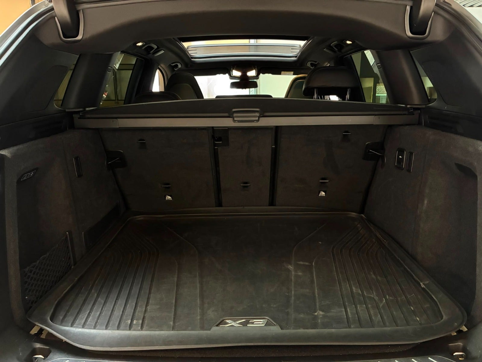 Grå BMW X3 fra 2020