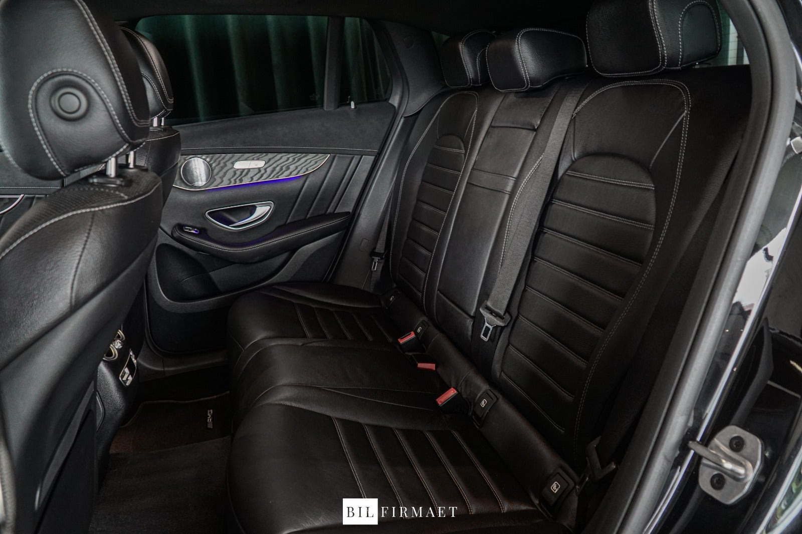 Sort Mercedes EQC400 fra 2022