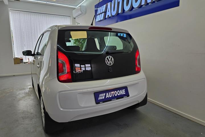 Hvid VW UP! fra 2013