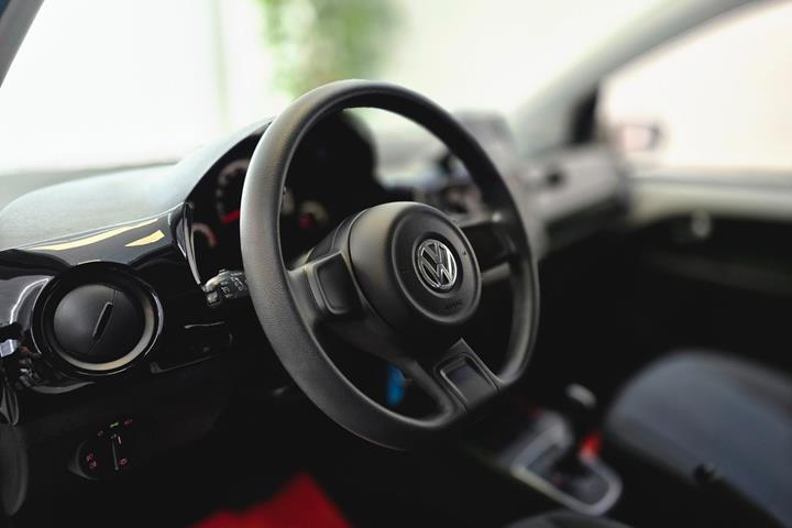 Hvid VW UP! fra 2013