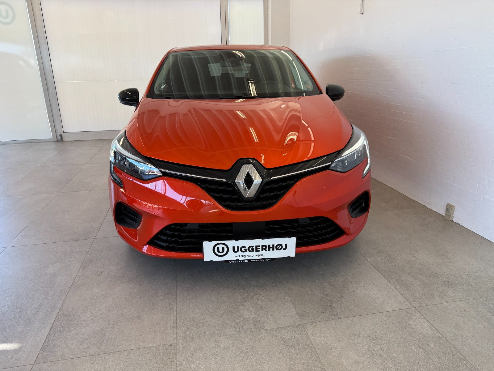 Orange Renault Clio V fra 2021