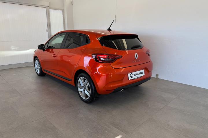 Orange Renault Clio V fra 2021