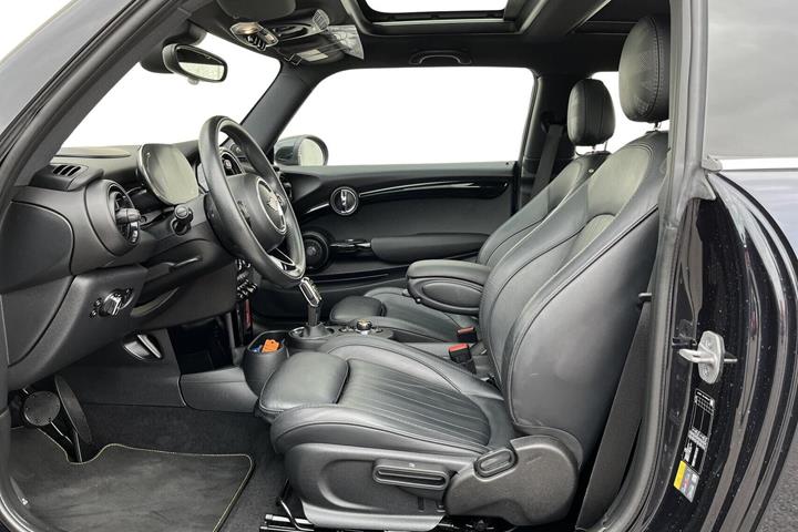 Sort Mini Cooper SE fra 2020