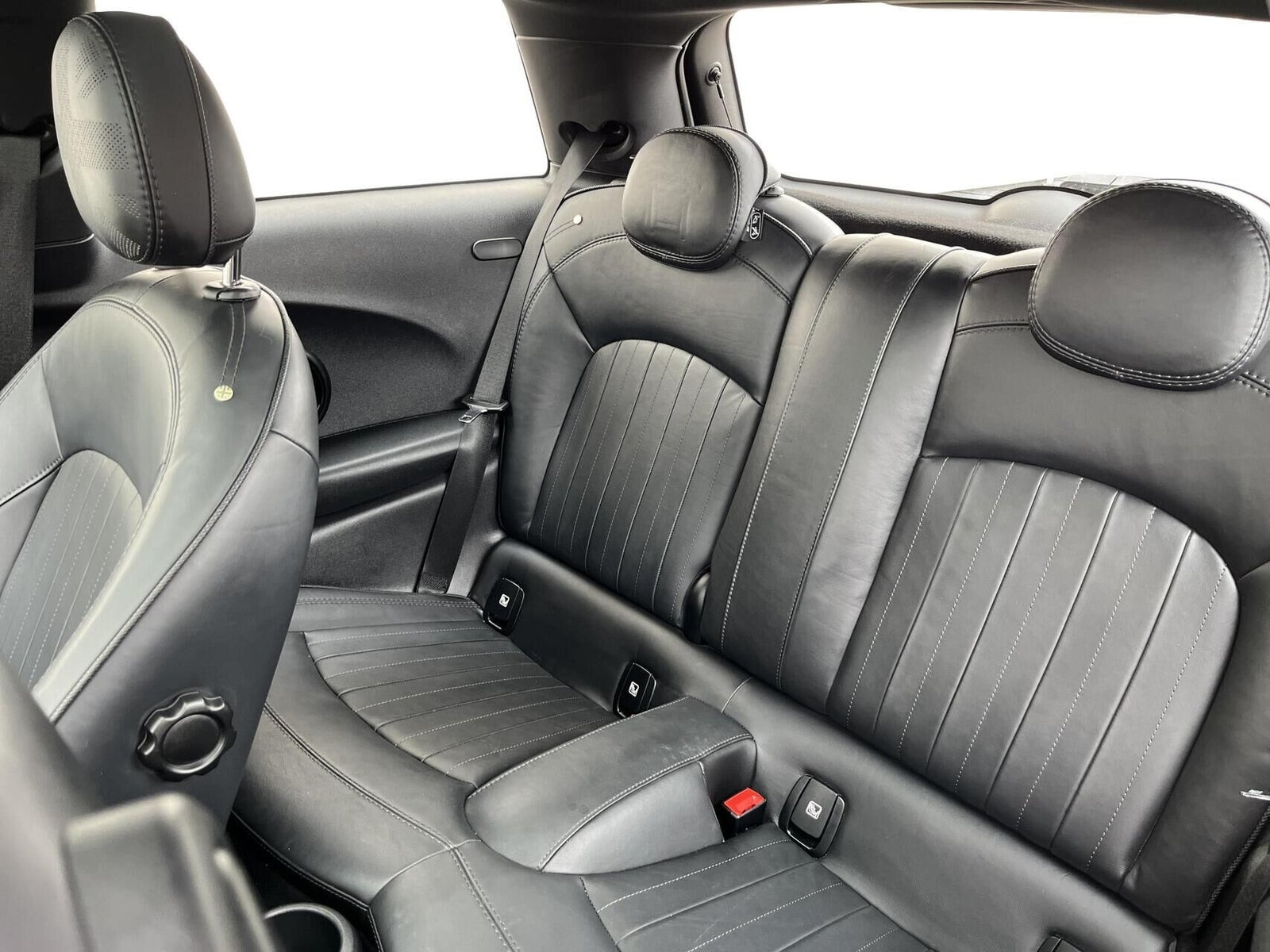 Sort Mini Cooper SE fra 2020