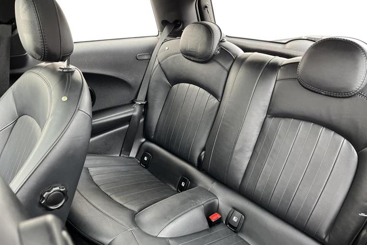 Sort Mini Cooper SE fra 2020