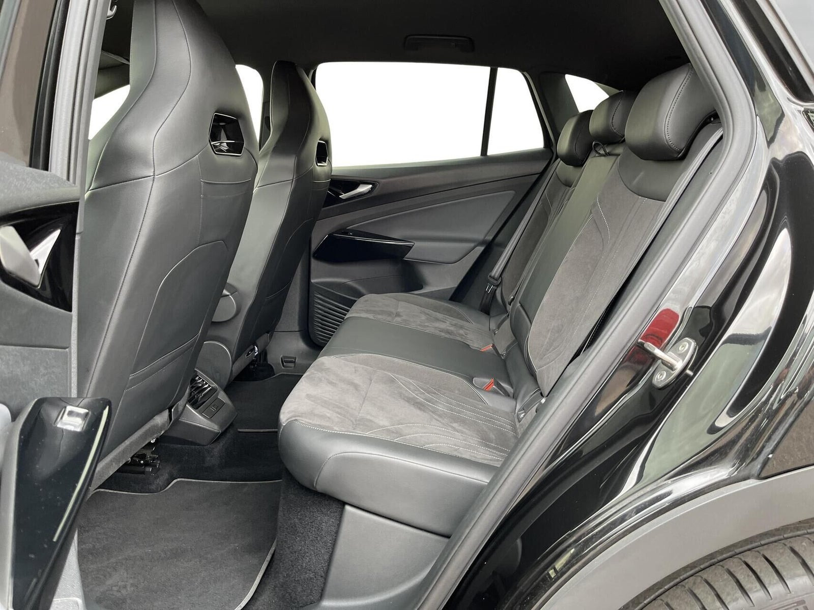 Sort VW ID.4 fra 2023