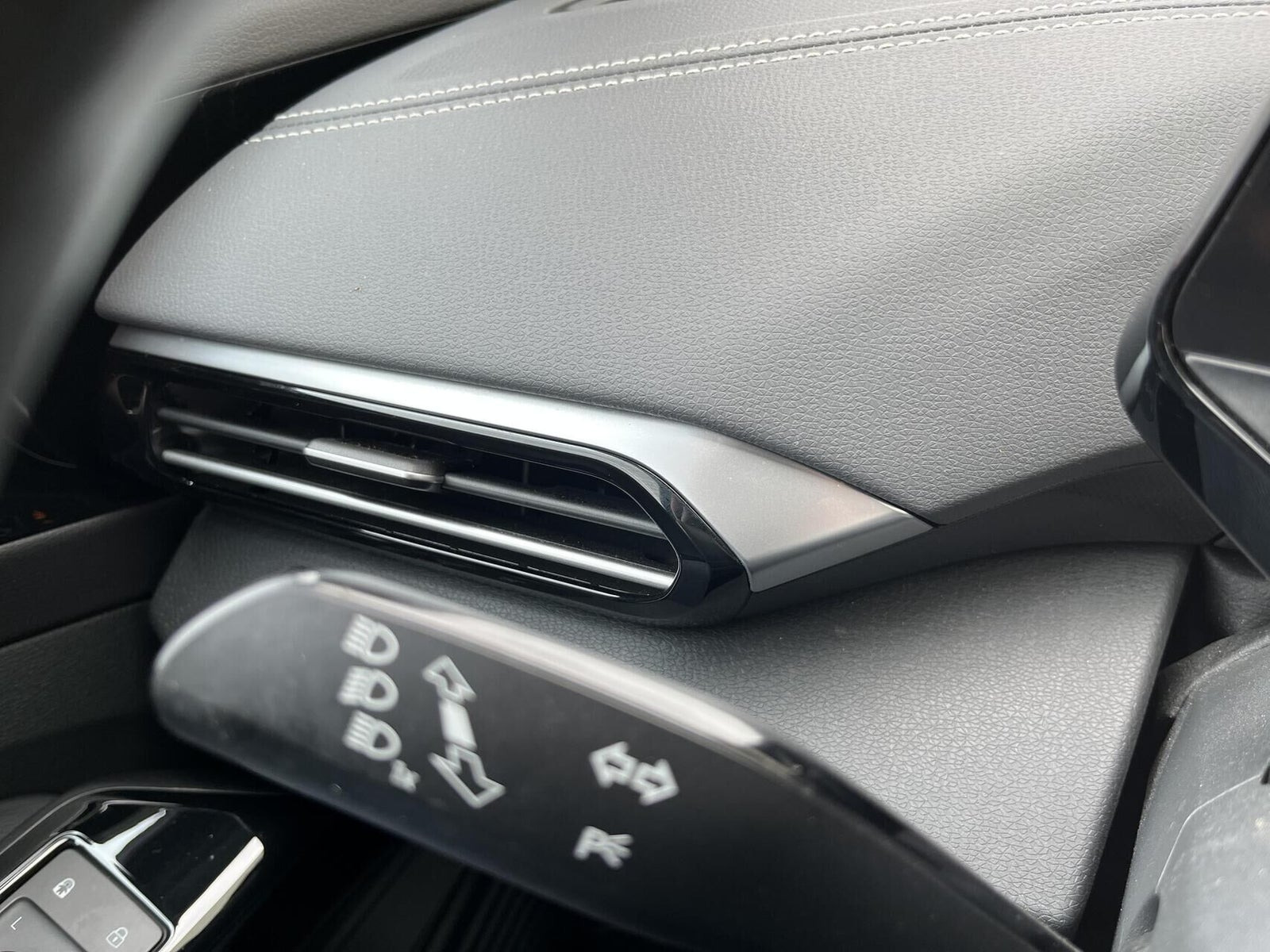 Sort VW ID.4 fra 2023