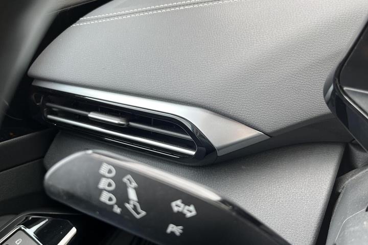 Sort VW ID.4 fra 2023