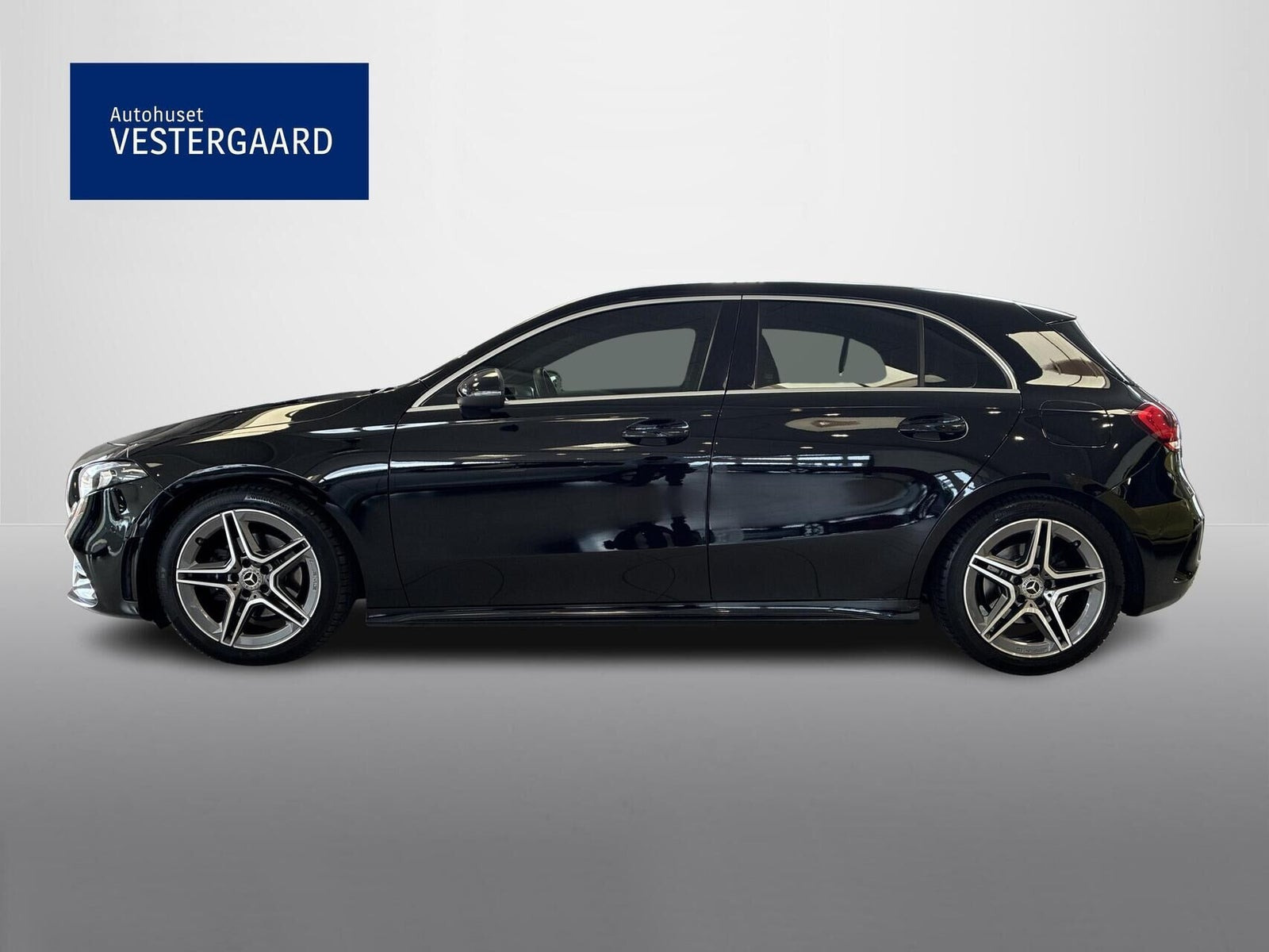 Sort Mercedes A200 fra 2020