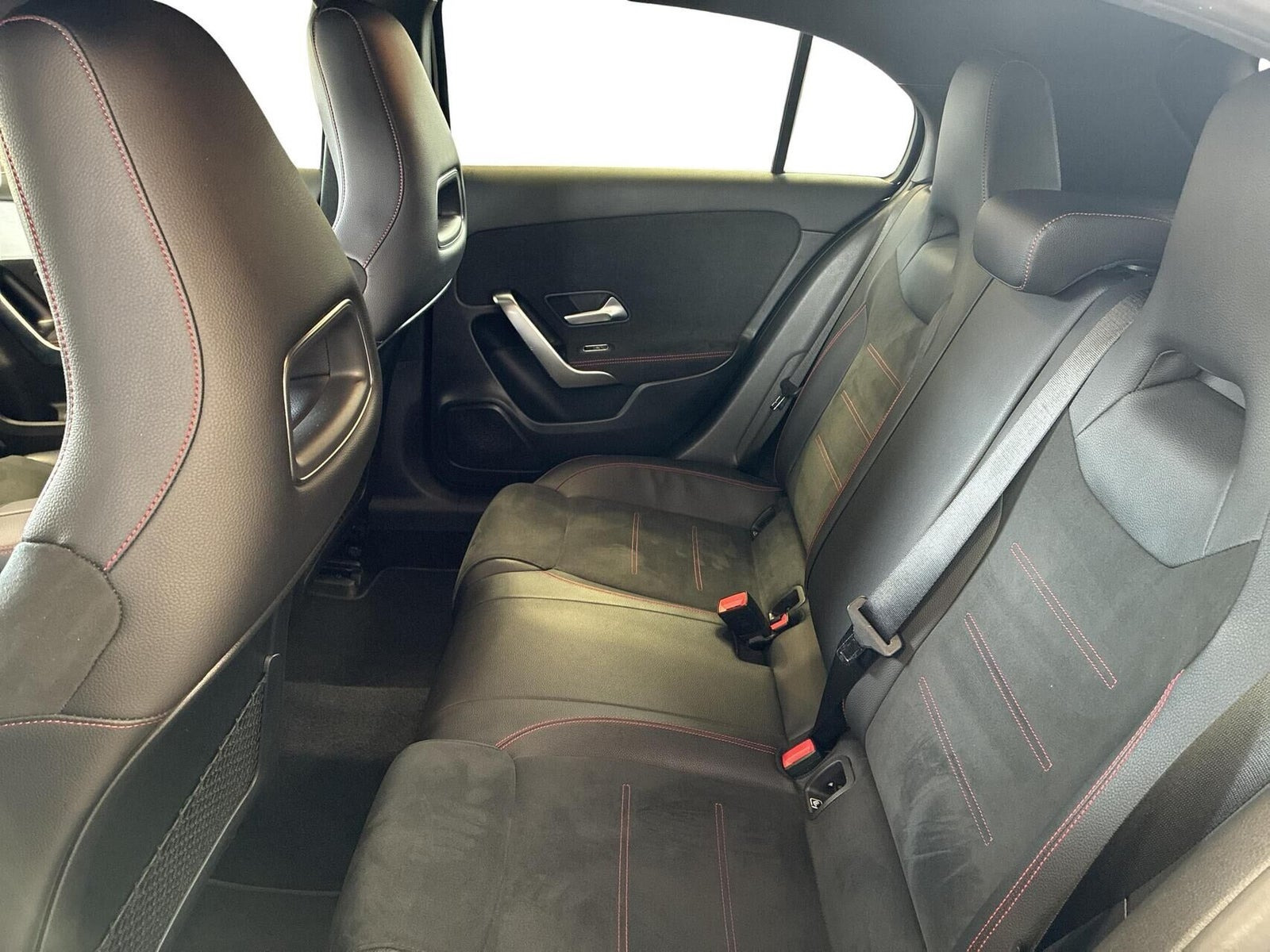 Sort Mercedes A200 fra 2020
