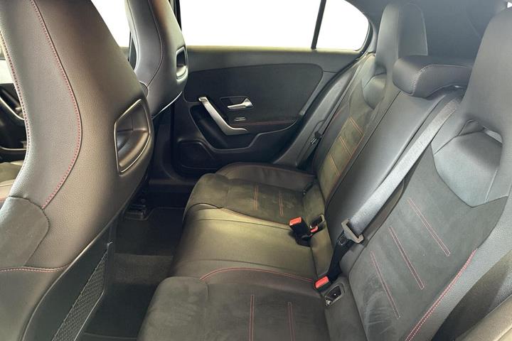Sort Mercedes A200 fra 2020