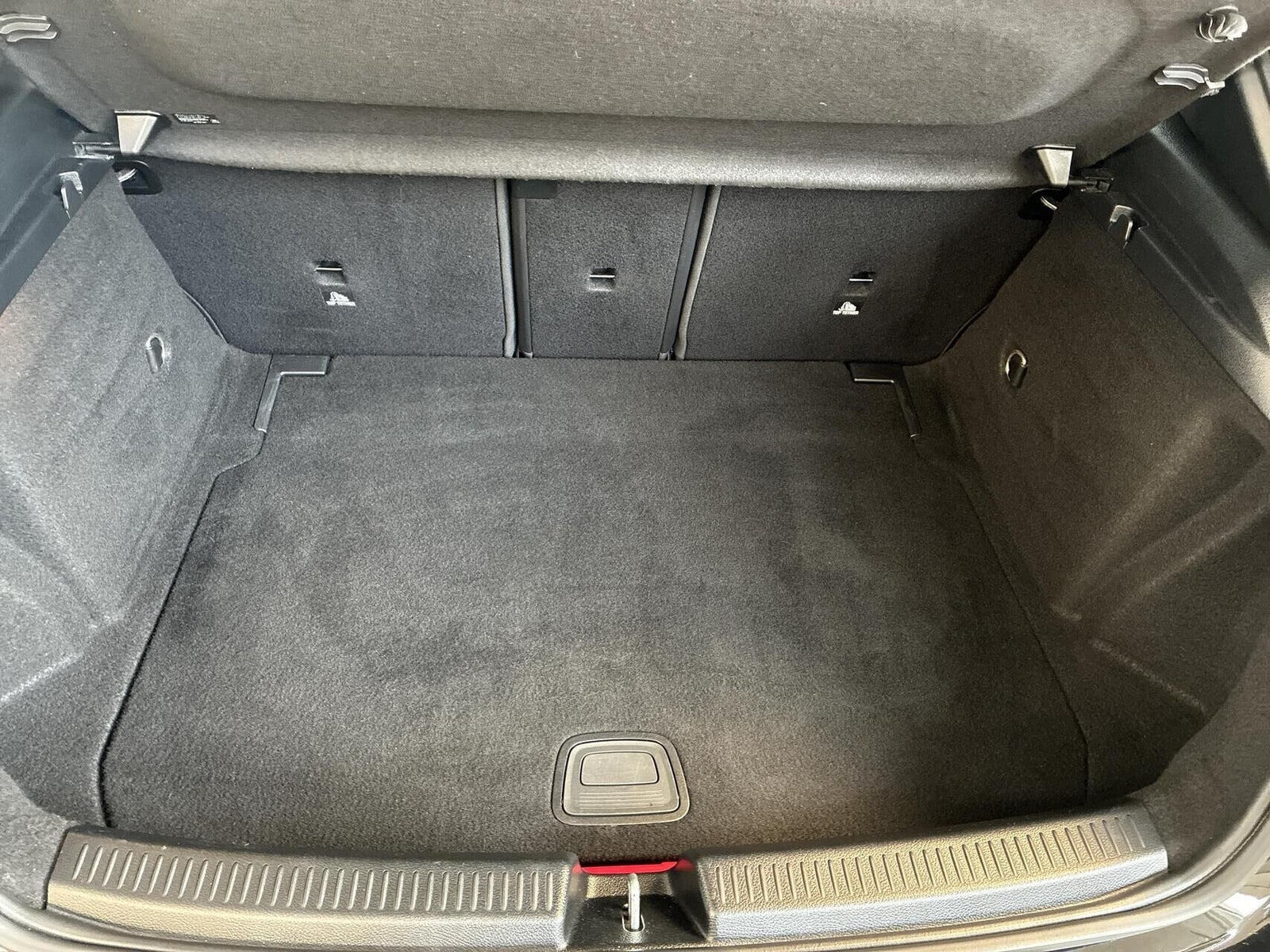 Sort Mercedes A200 fra 2020