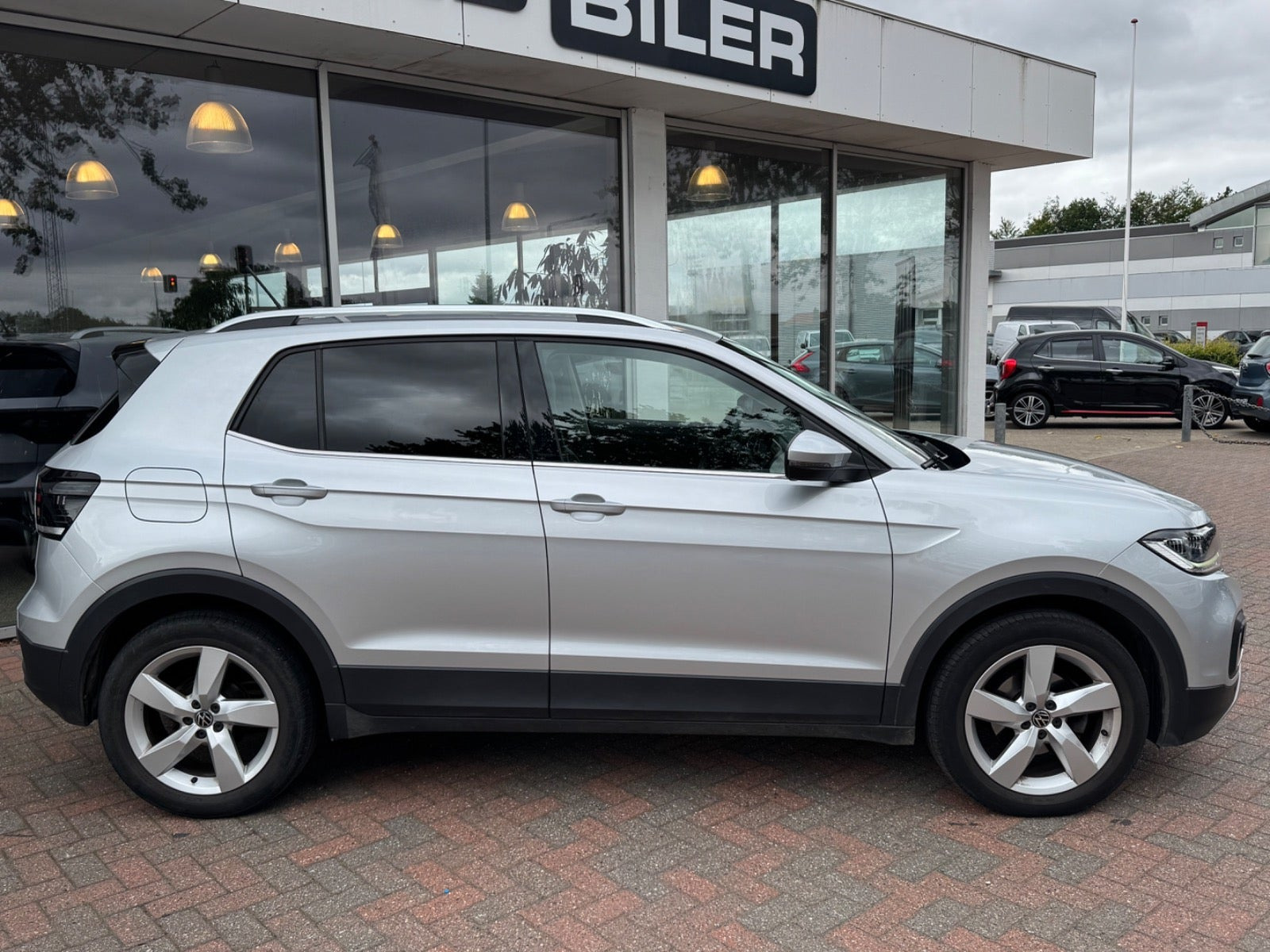 Sølv VW T-Cross fra 2021
