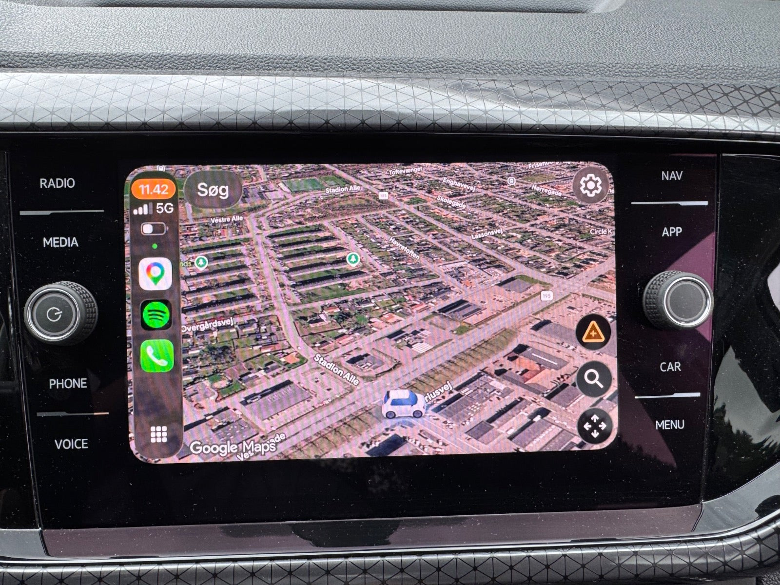 Sølv VW T-Cross fra 2021
