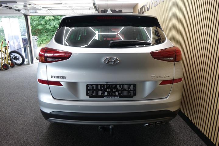 Sølv Hyundai Tucson fra 2019