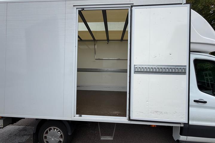Hvid Ford Transit 350 L3 Chassis fra 2023